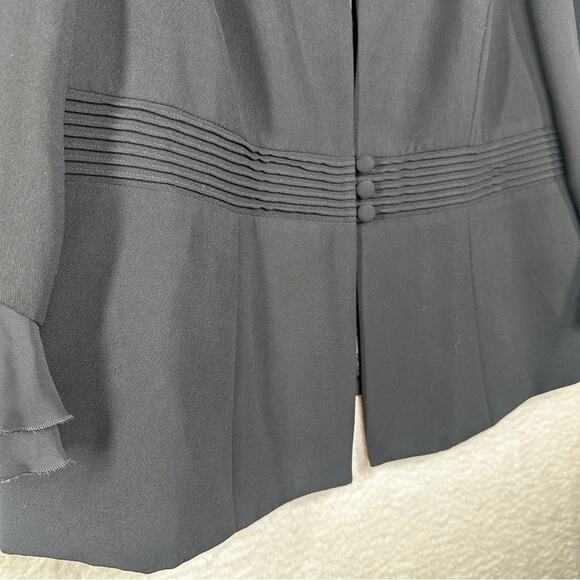 Jessica Howard Black‎ Blazer with Chiffon Ruffle Trim - Picture 5 of 13